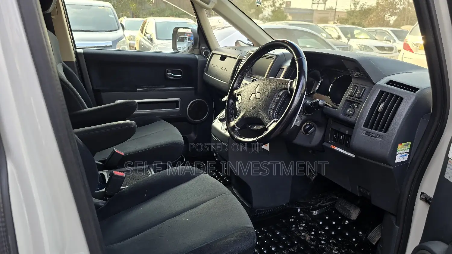 Mitsubishi Delica 2008 White