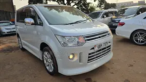 Mitsubishi Delica 2008 White