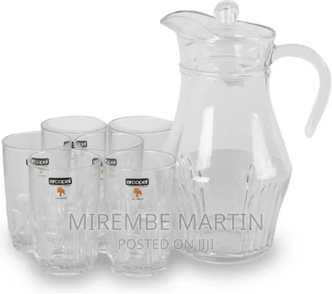 Arcopal Elegant Jug Pitcher and Quality 6 Drinking Glasses-