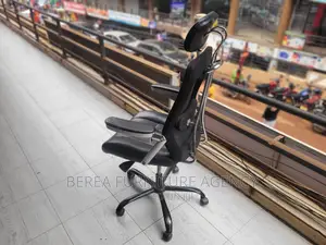 Adjustable Mesh Office Chair