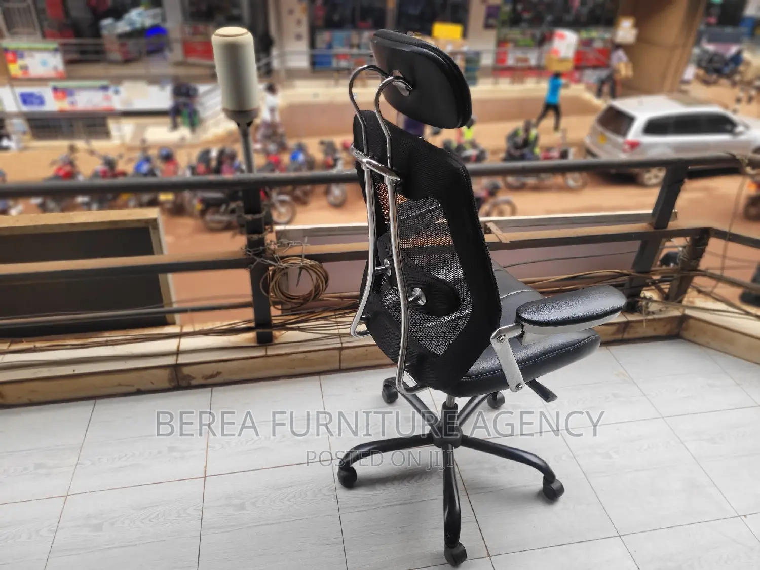 Adjustable Mesh Office Chair