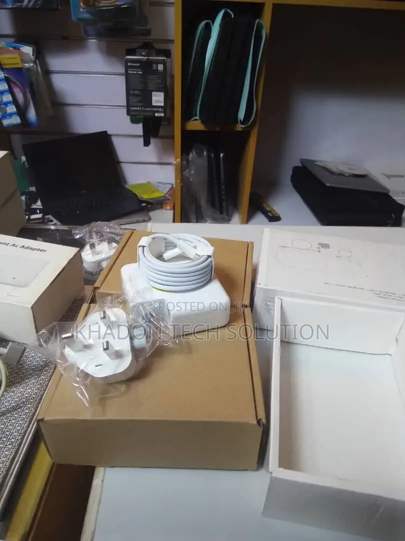 30W USB C Power Adapter