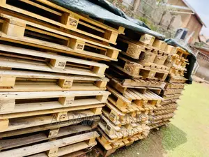 Strong Pallets