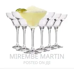 Bistro 6 Pieces of Juice Cocktail Martin Glasses Mugs