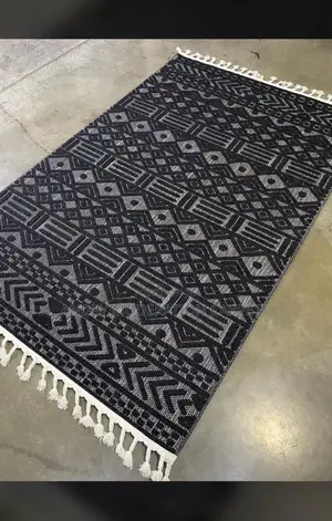 Woolen Centre Rugs From Turkey