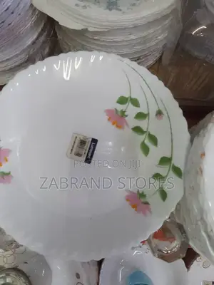 Luminarc White Plate