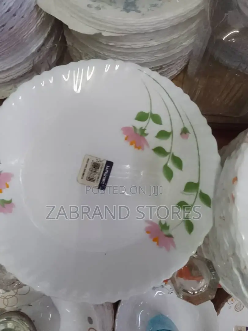 Luminarc White Plate