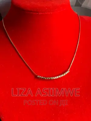 Simple Lady’S Necklaces