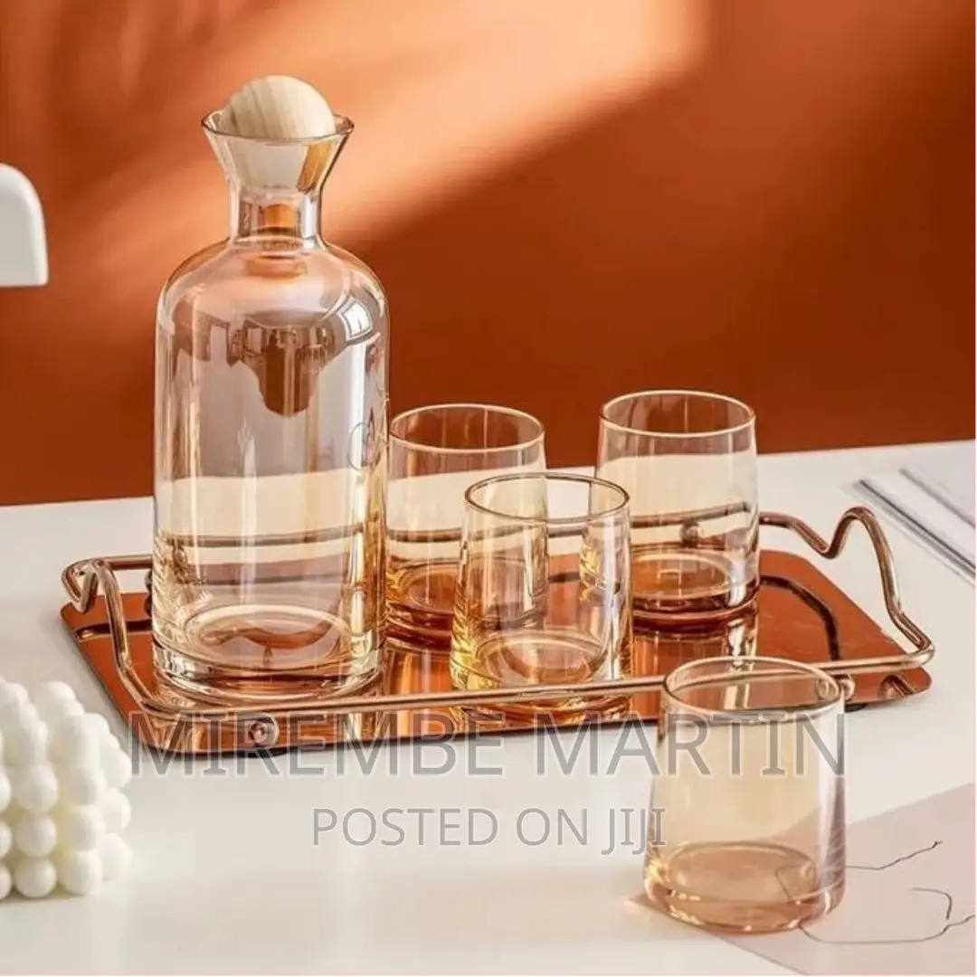 Glass Carafe Water Pitcher With Wood Lid,Kettle,Drinking Cup