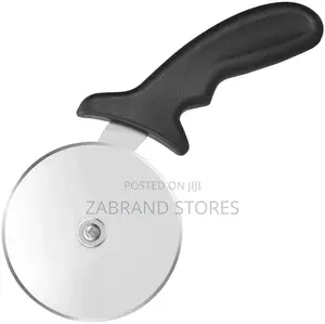 Hard Pizza Cutter