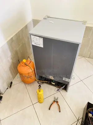 Tabletop Gas Refilling and Service