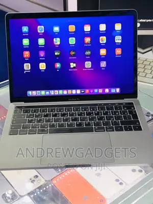 Laptop Apple MacBook Pro 2019 16GB Intel Core i5 SSD 256GB