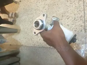 Master Cylinder for Noah and Mark 2