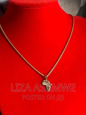 Men’S Simple Necklaces With an African Pendant