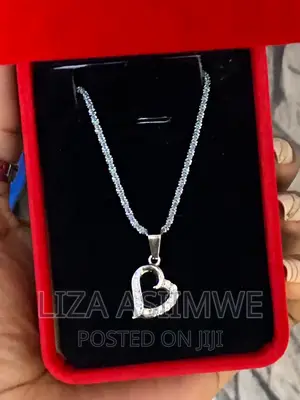 Simple Lady’S Necklaces
