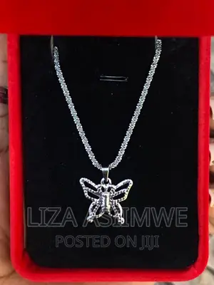 Simple Lady’S Butterfly Necklace