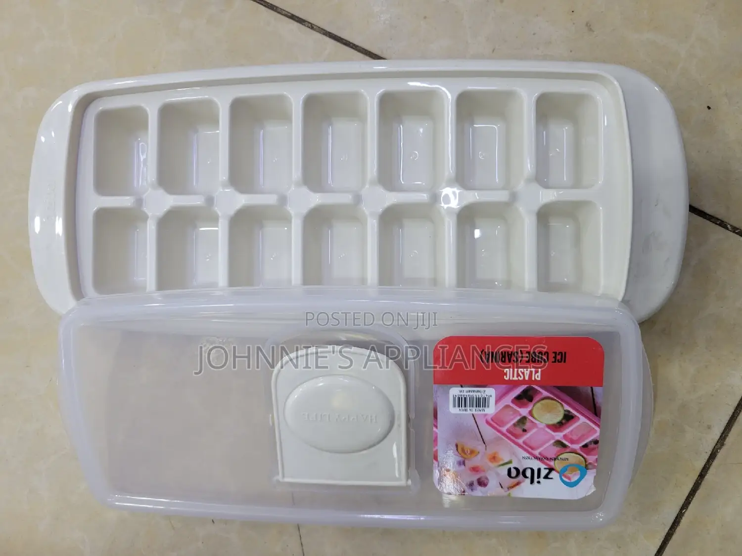 Plastic Ice Cubes Trays
