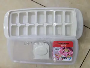 Plastic Ice Cubes Trays