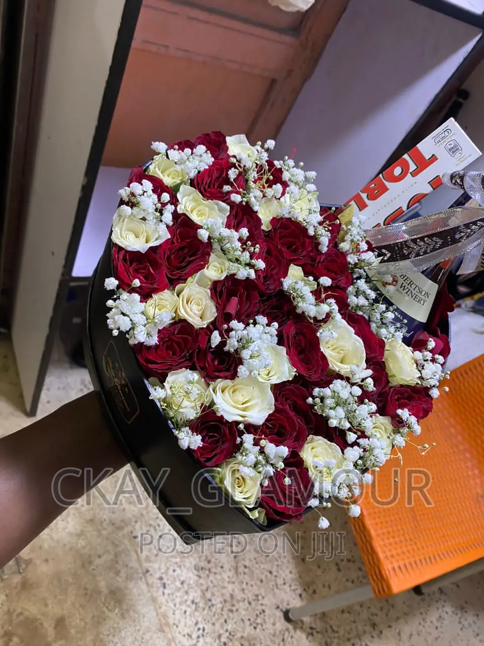 Flower Boquets and Customized Balloons