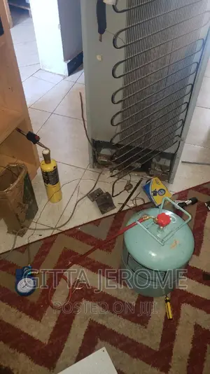Refrigerator Technician Repair Service 20