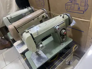 Janome Zigzag Design Sewing Machines With the Stand