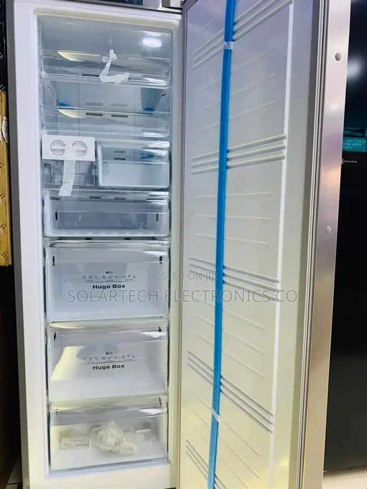 Hisense 266L Refrigerator
