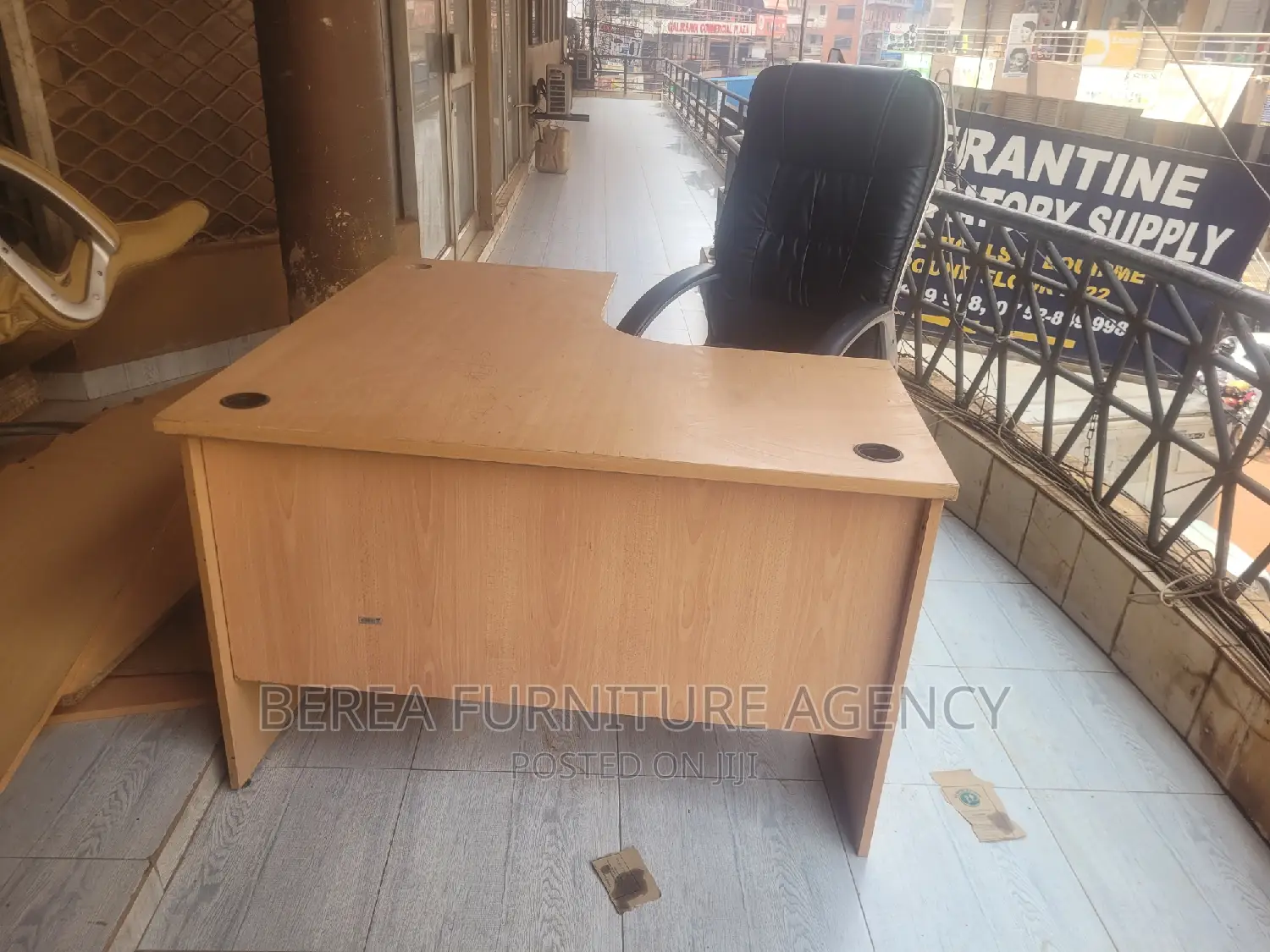 Office Chair and Table