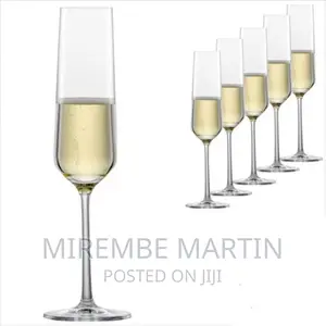 Seamless Tower Sparkling Wine Glasses