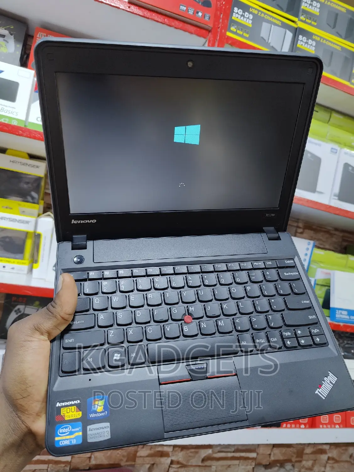 Laptop Lenovo ThinkPad X131e 4GB Intel Core I3 HDD+SSD 320GB