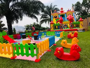 Trampoline Bouncing Castles Boad Games Kids Fun for Hire