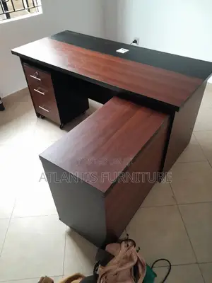Durable 1.6cm Desktop With Dry