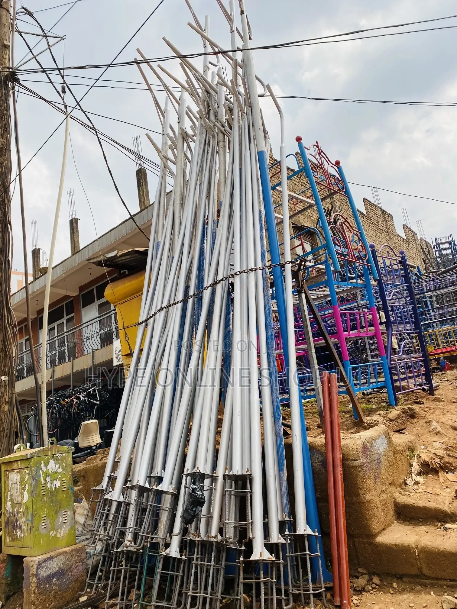 Affordable Solar Poles 009