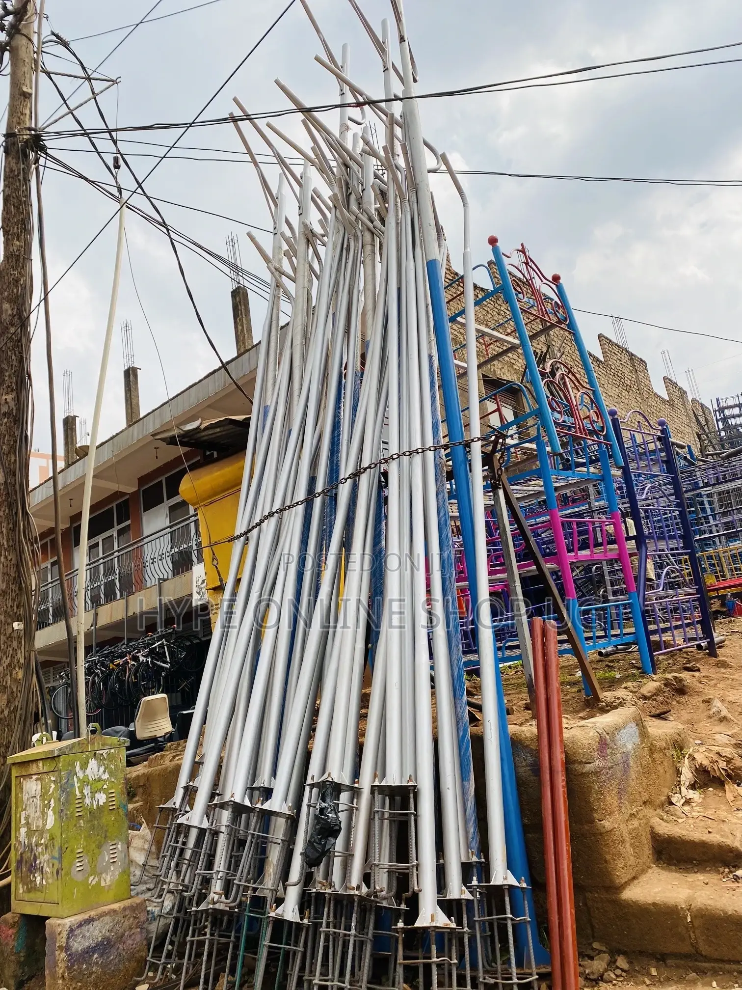 Affordable Solar Poles 009