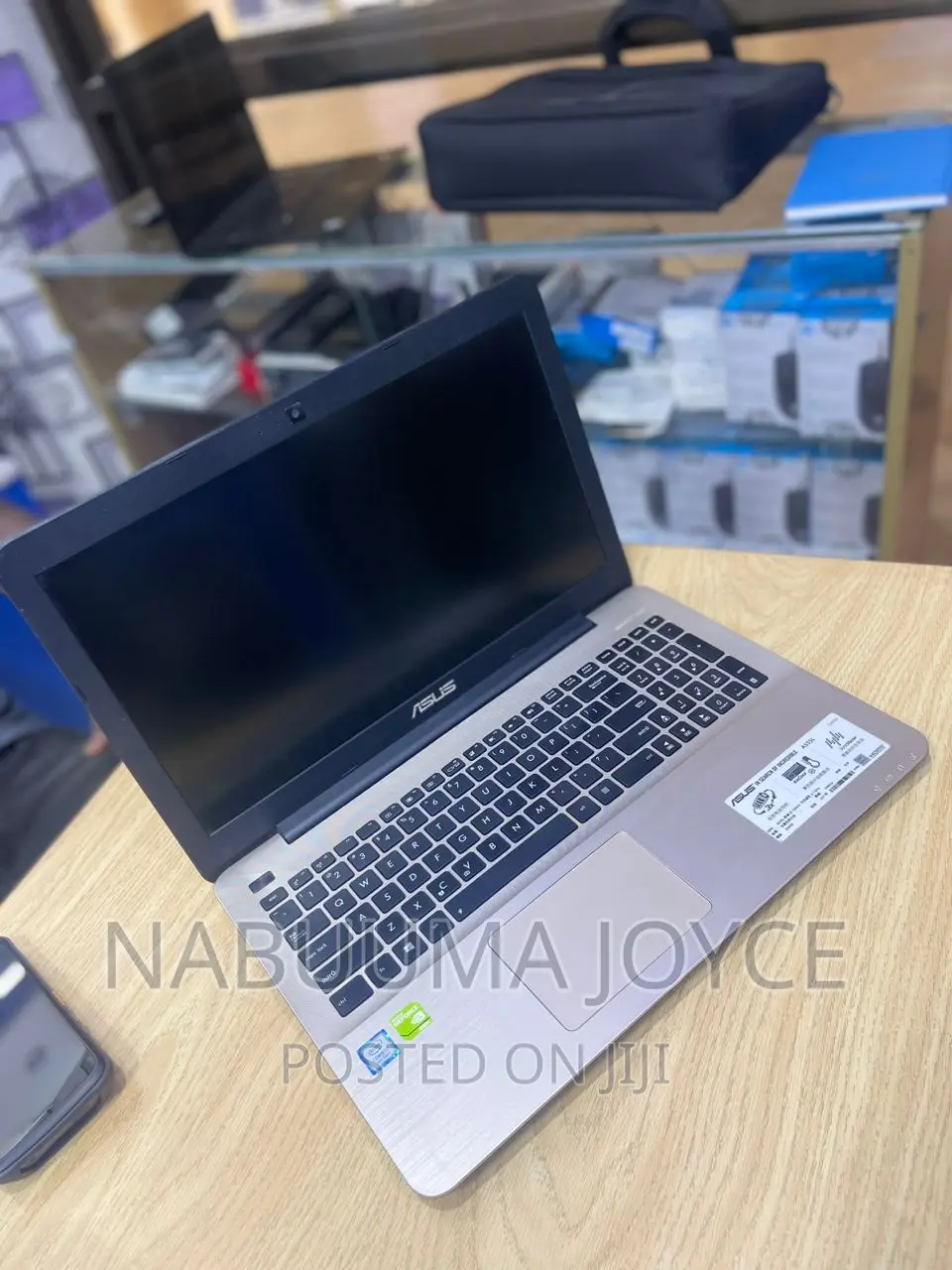 New Laptop Dell XPS 12 9250 8GB Intel Core I7 HDD 512GB