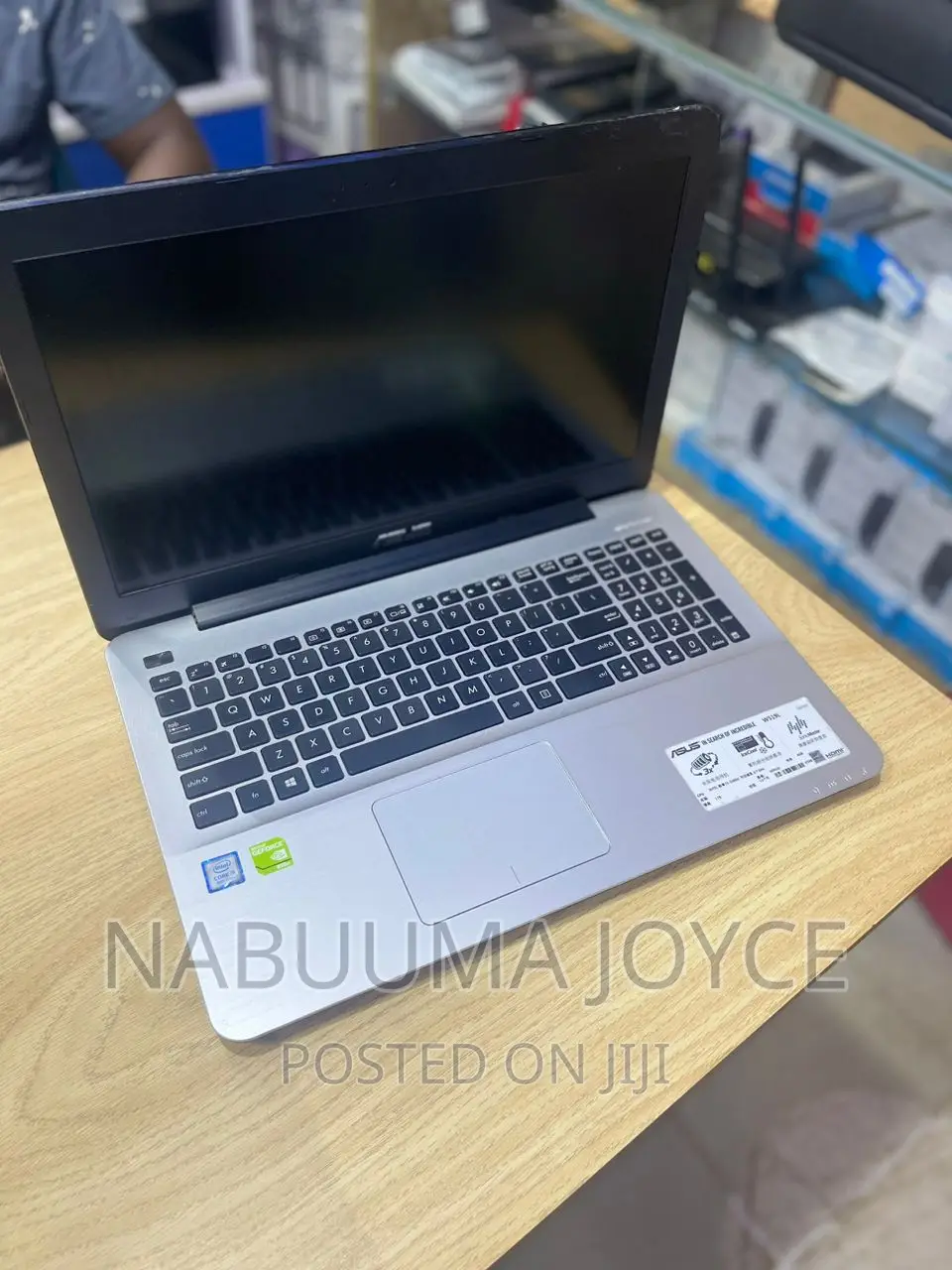 New Laptop Dell XPS 12 9250 8GB Intel Core I7 HDD 512GB