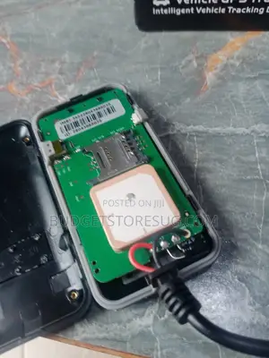 GSM GPRS GPS Tracker