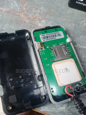 GSM GPRS GPS Tracker