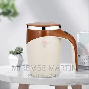 Multifunctional Magnetic Self-Stirring Cup Travel Mug