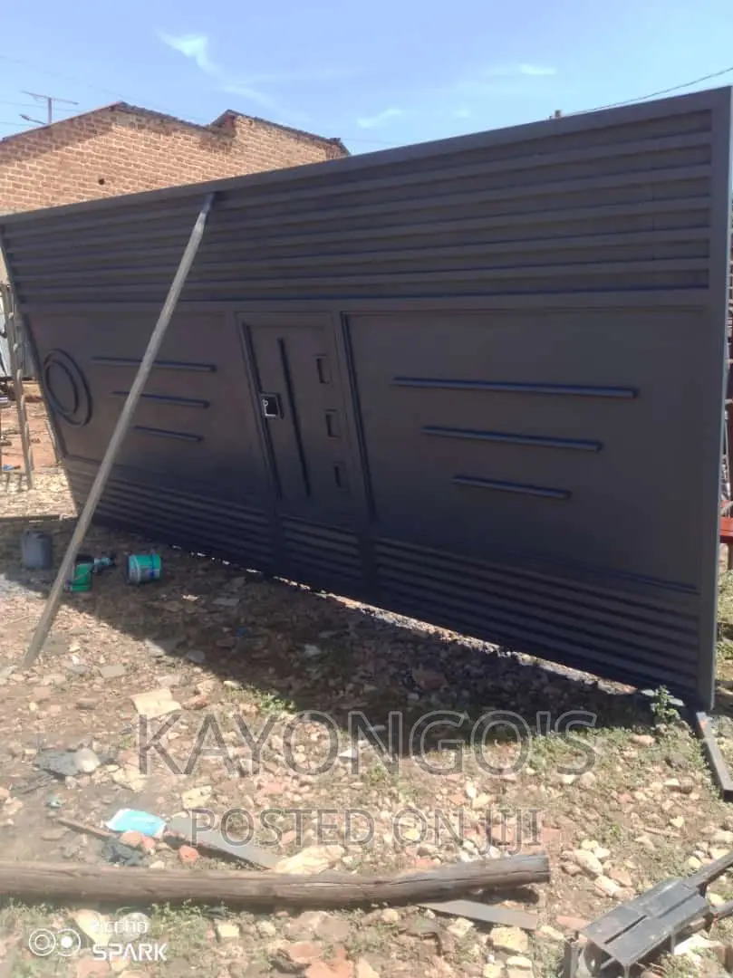 Metalic Sliding Gates in Any Measurements