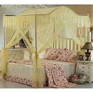 Luxurious Curved Mosquito Net With Poles –