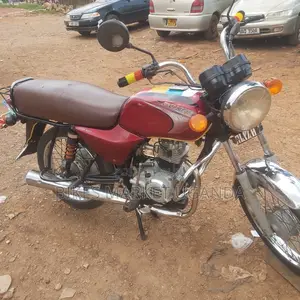 Bajaj Boxer 100 2018 Red