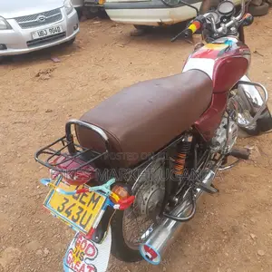 Bajaj Boxer 100 2018 Red