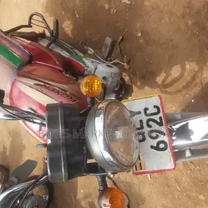 Bajaj Boxer 2019 Red