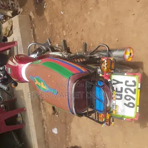Bajaj Boxer 2019 Red