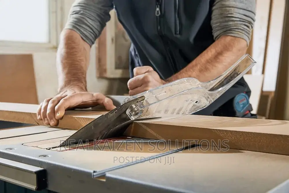 German BOSCH Professional 254mm Electric Table Saw 1800W