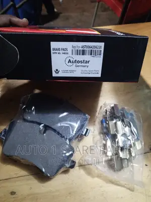 Front Brake Pads W203, C209