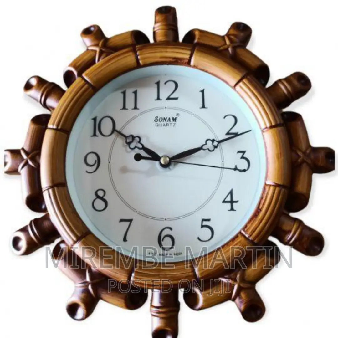 SONAM Quartz Wall Clock With Round Dial Shape