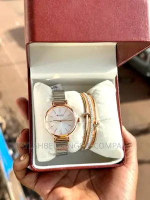 Curren Stainless Steel Analog Watch for Women - Silver Gold