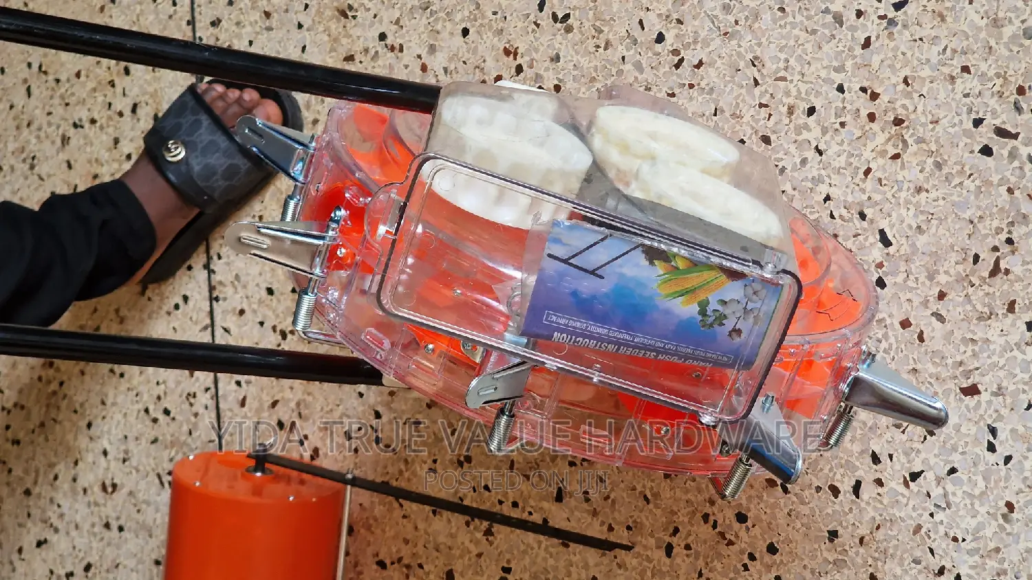 Hand Push Seeder New