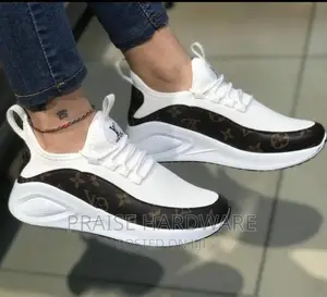 Louis Vuitton  Sneakers